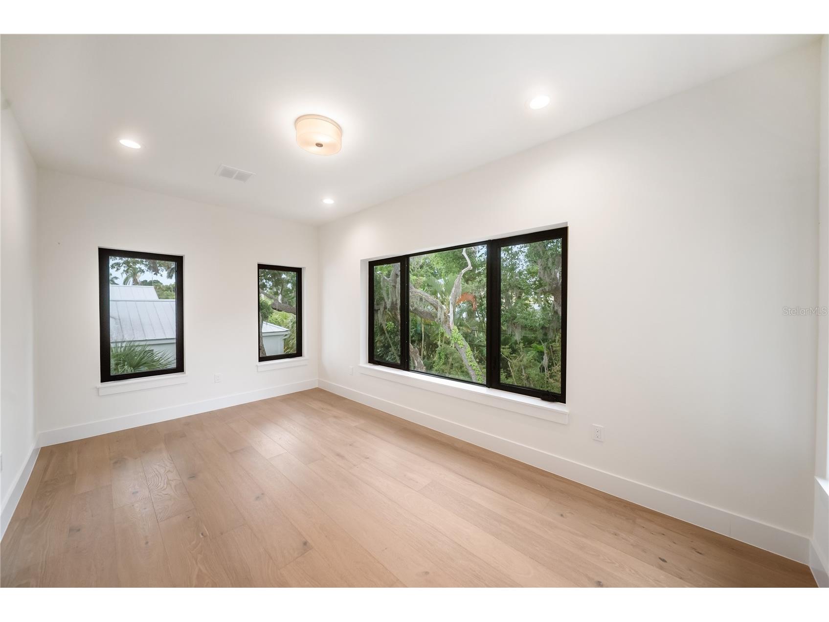 3800 Flores Avenue Sarasota FL 34239 A4695844 image54