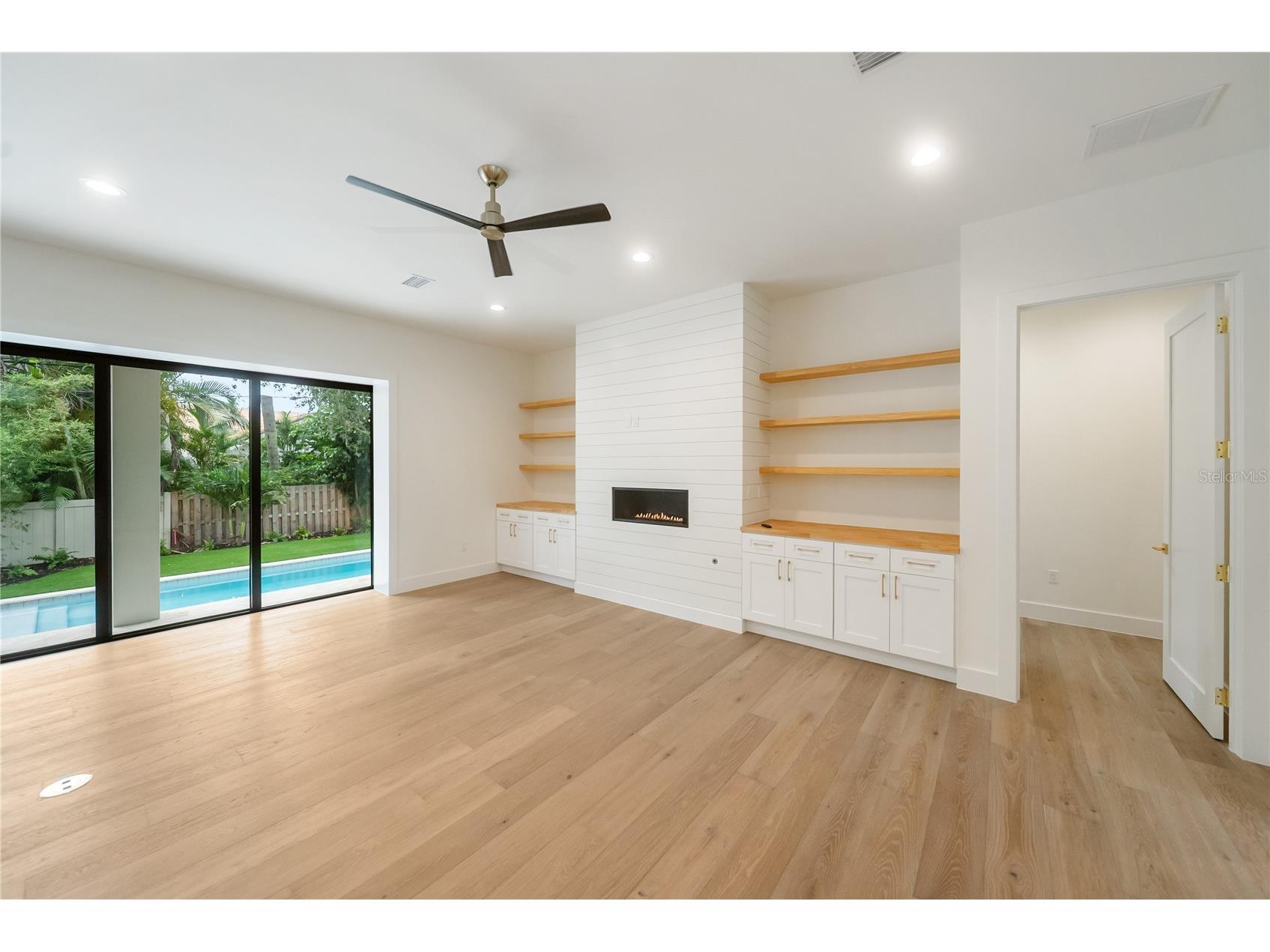 3800 Flores Avenue Sarasota FL 34239 A4695844 image71