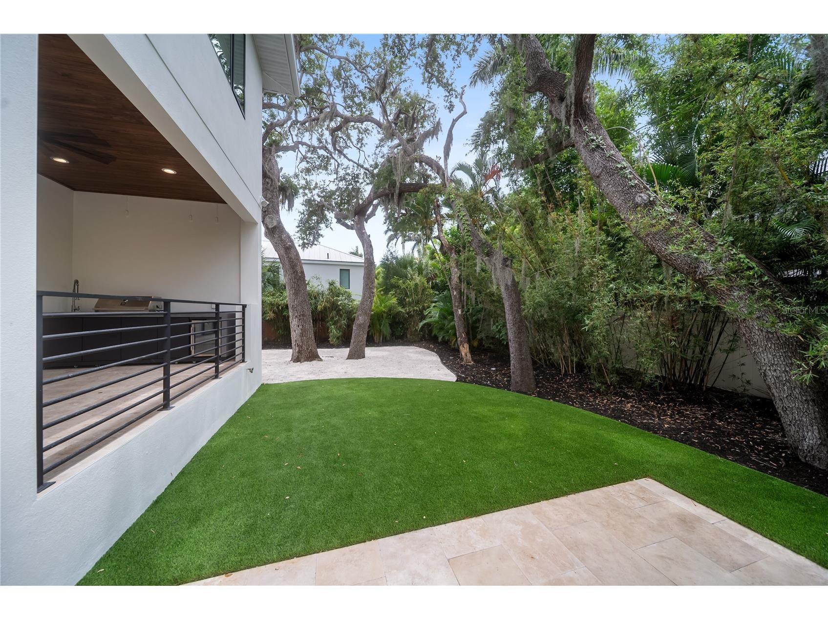 3800 Flores Avenue Sarasota FL 34239 A4695844 image75