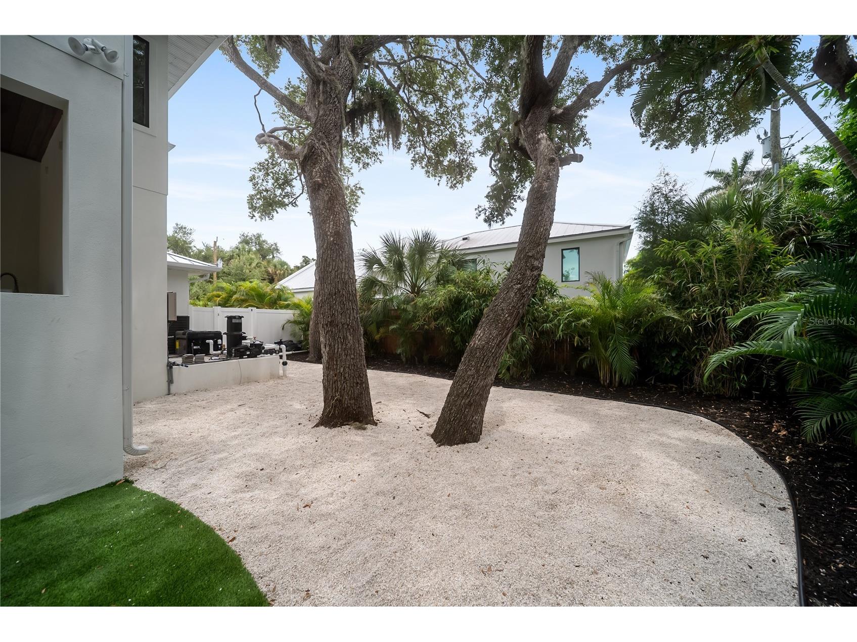 3800 Flores Avenue Sarasota FL 34239 A4695844 image77