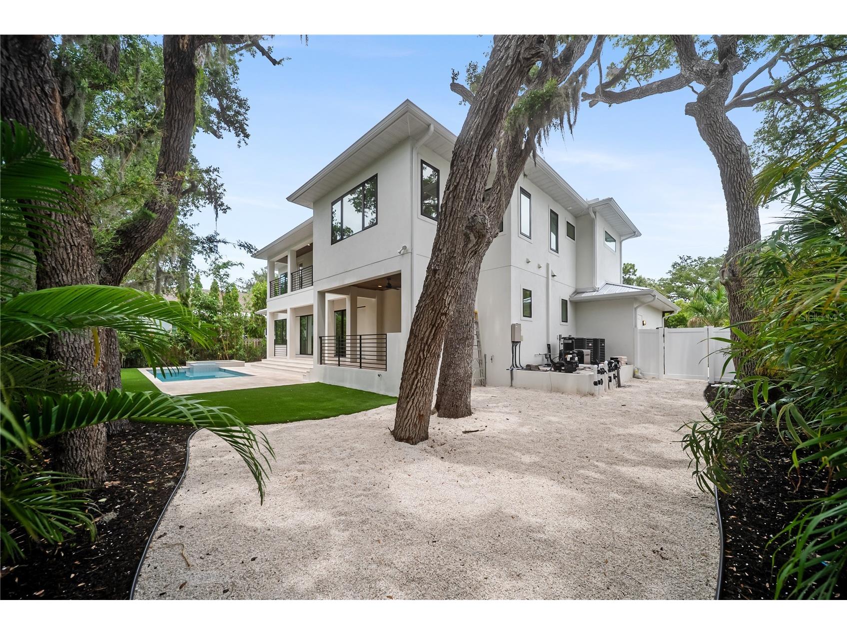 3800 Flores Avenue Sarasota FL 34239 A4695844 image78