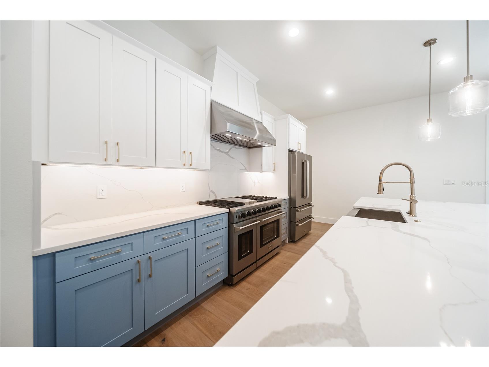 3800 Flores Avenue Sarasota FL 34239 A4695844 image89