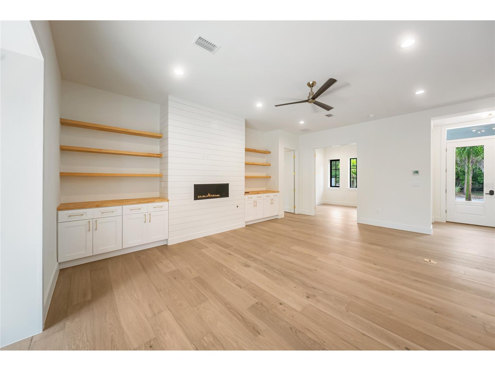 3800 Flores Avenue Sarasota FL 34239 A4695844 image90