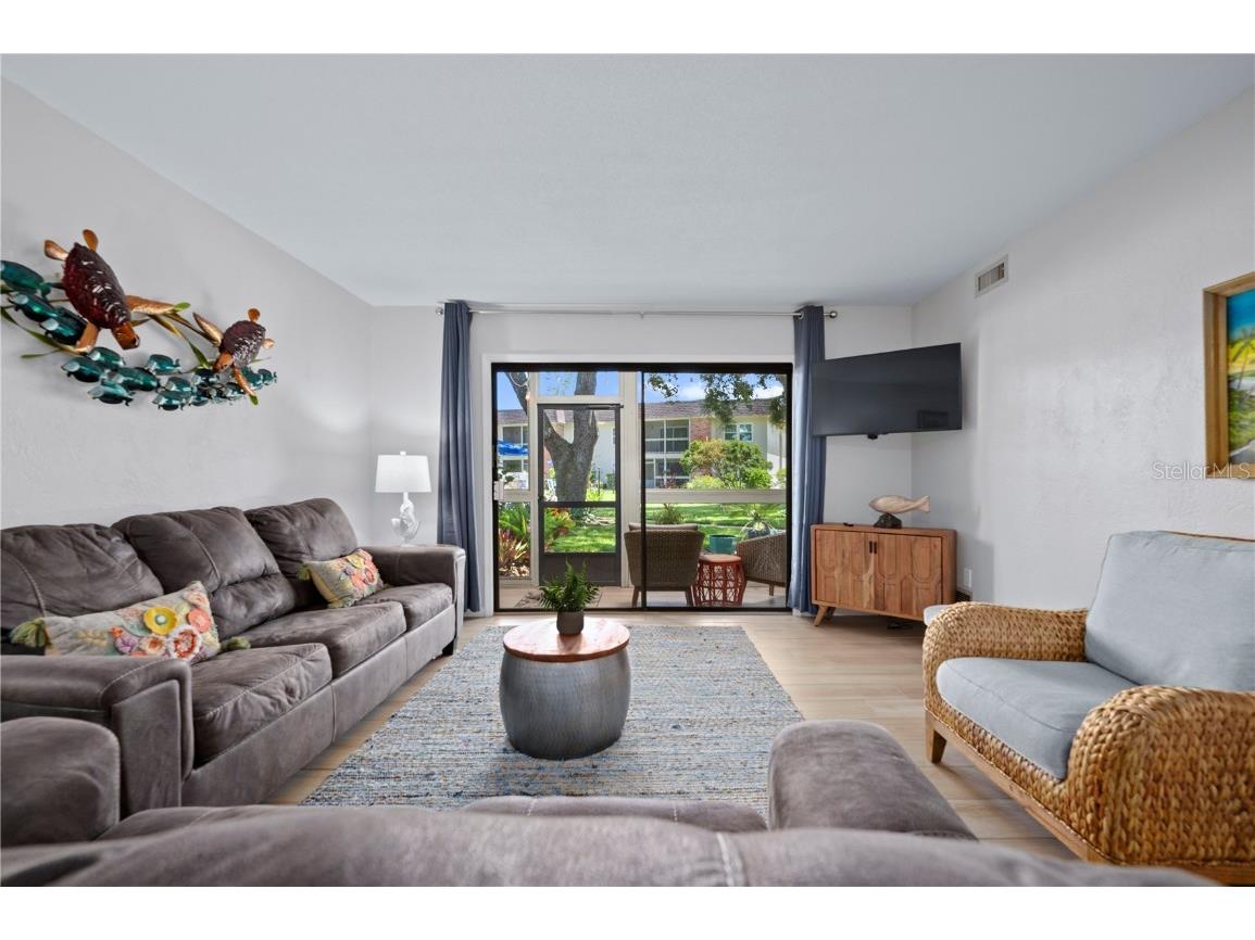 3800 Saxon Drive #19B New Smyrna Beach FL 32169 V4944441 image8