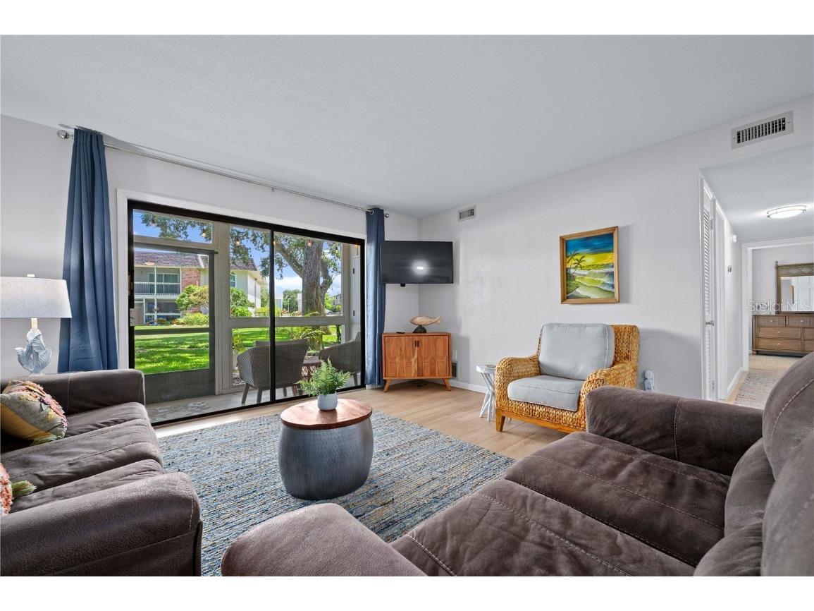 3800 Saxon Drive #19B New Smyrna Beach FL 32169 V4944441 image9