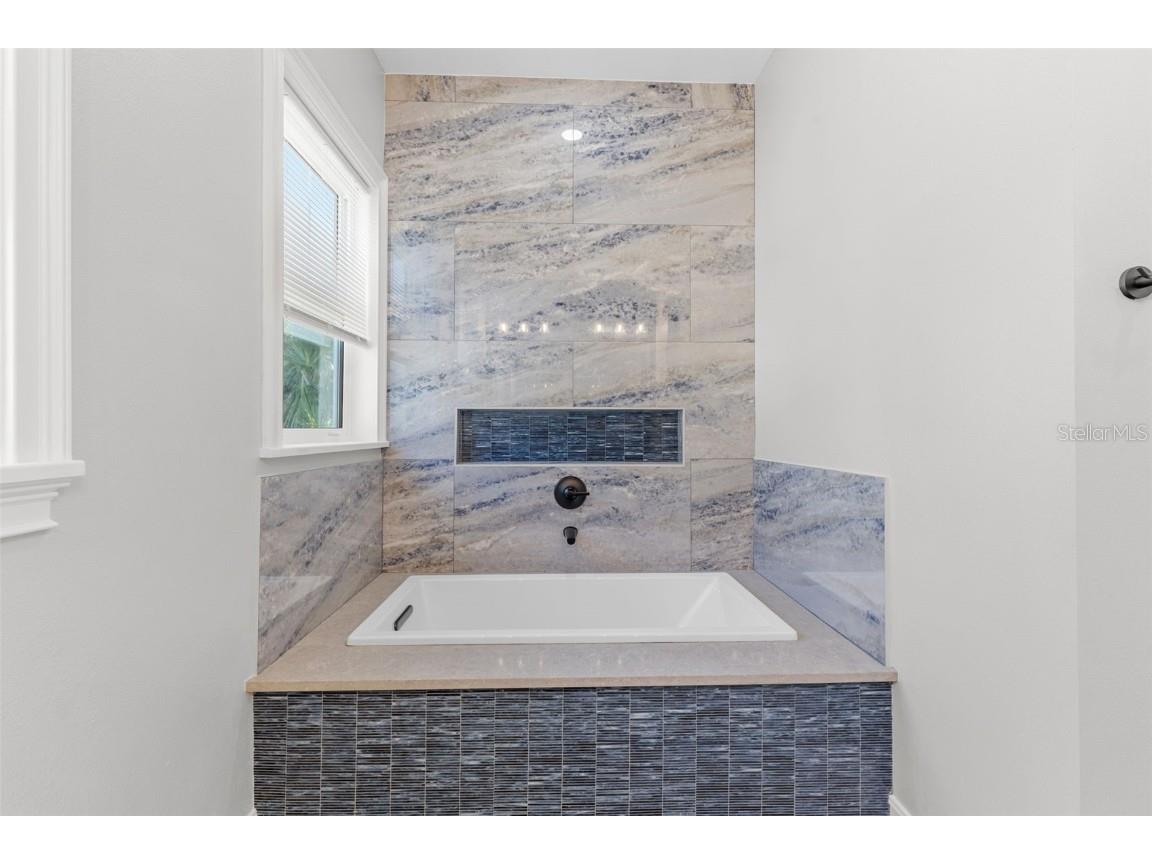 3801 71st Street N Saint Petersburg FL 33709 TB8450106 image24