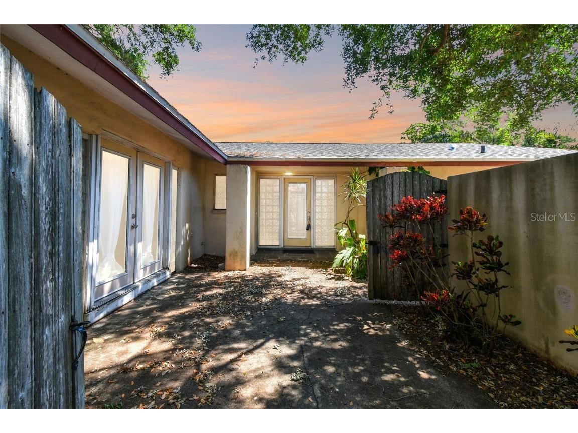 3801 Dr Martin Luther King Jr Street N Saint Petersburg FL 33703 U8235383 image1