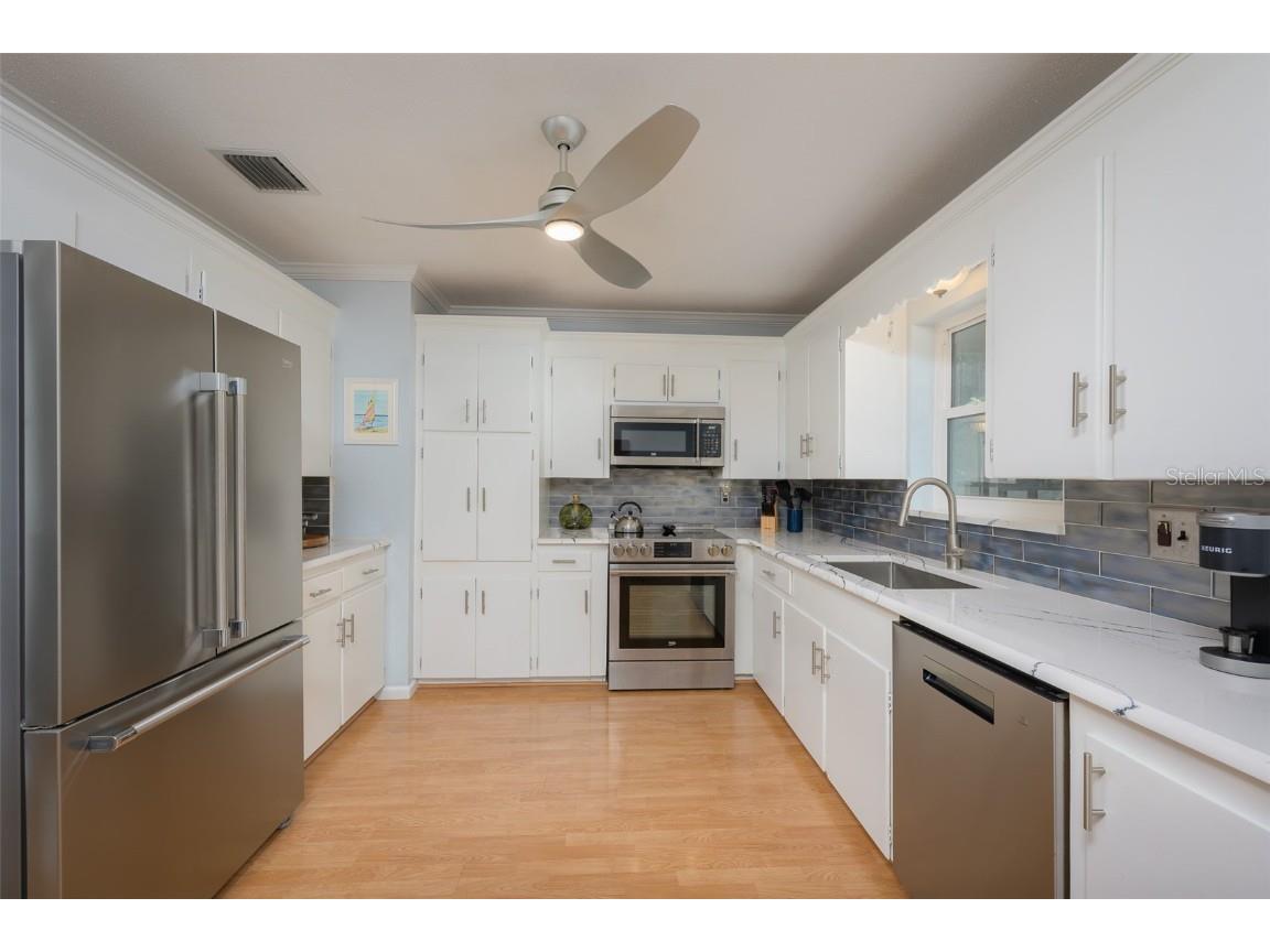 3801 Helene Street Sarasota FL 34233 A4614683 image11