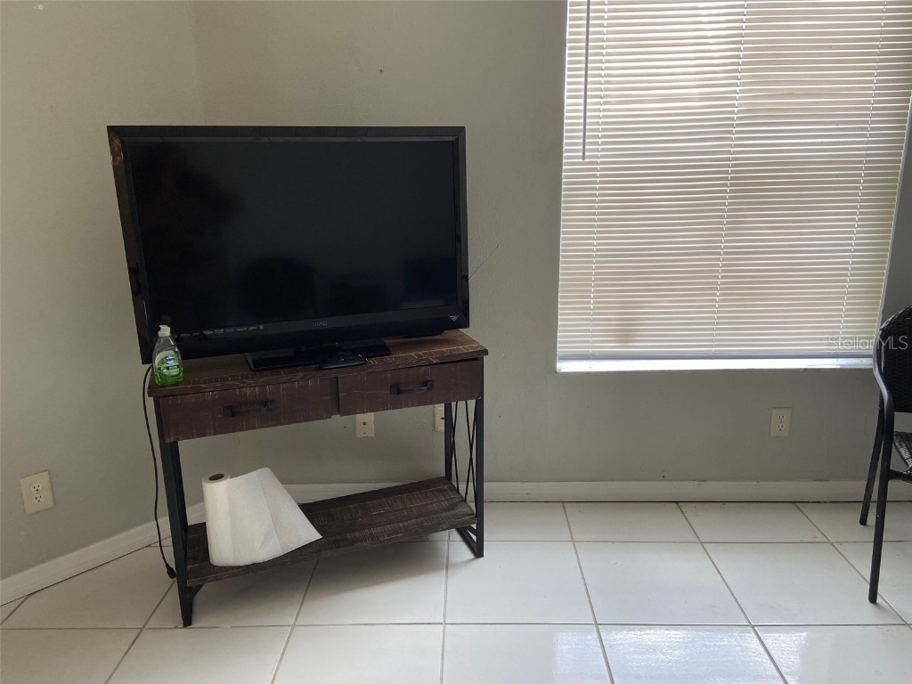 3801 Kimball Avenue Tampa FL 33614 W7872625 image4