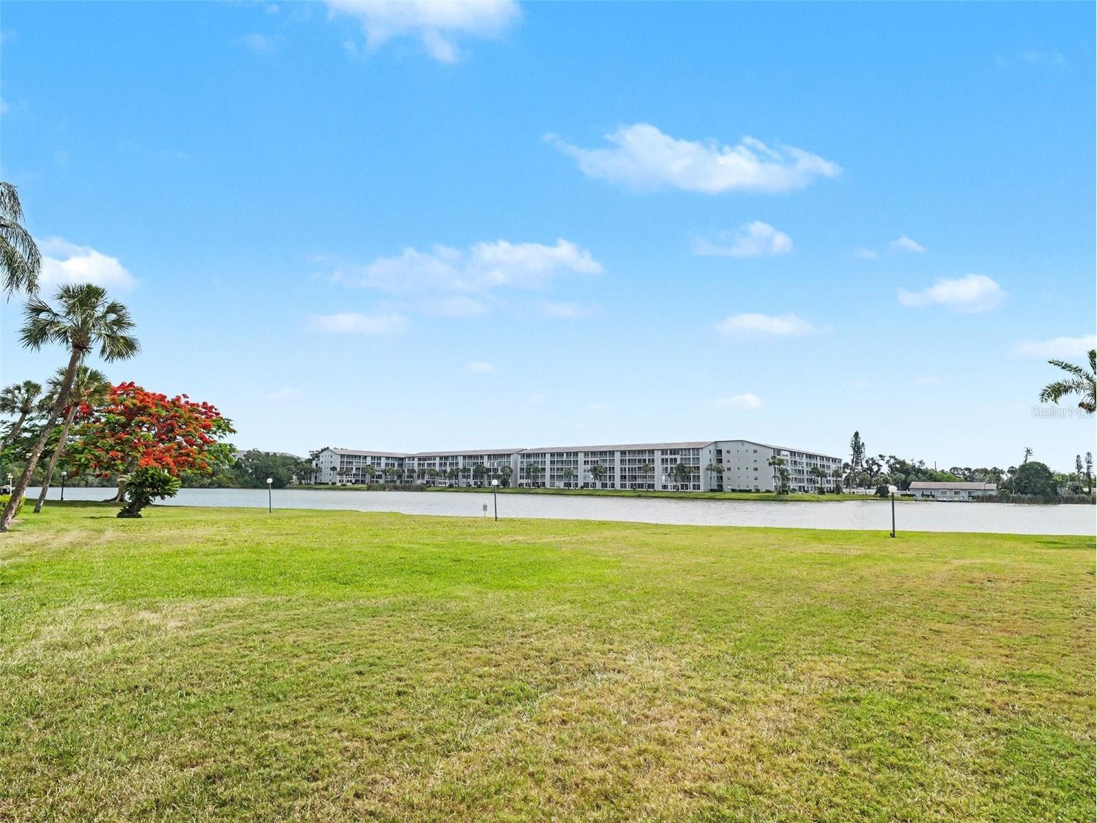 3801 Lake Bayshore Drive #H413 Bradenton FL 34205 TB8511356 image28