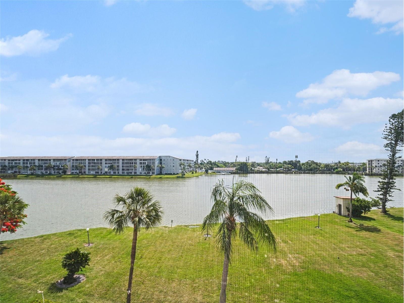 3801 Lake Bayshore Drive #H413 Bradenton FL 34205 TB8511356 image32