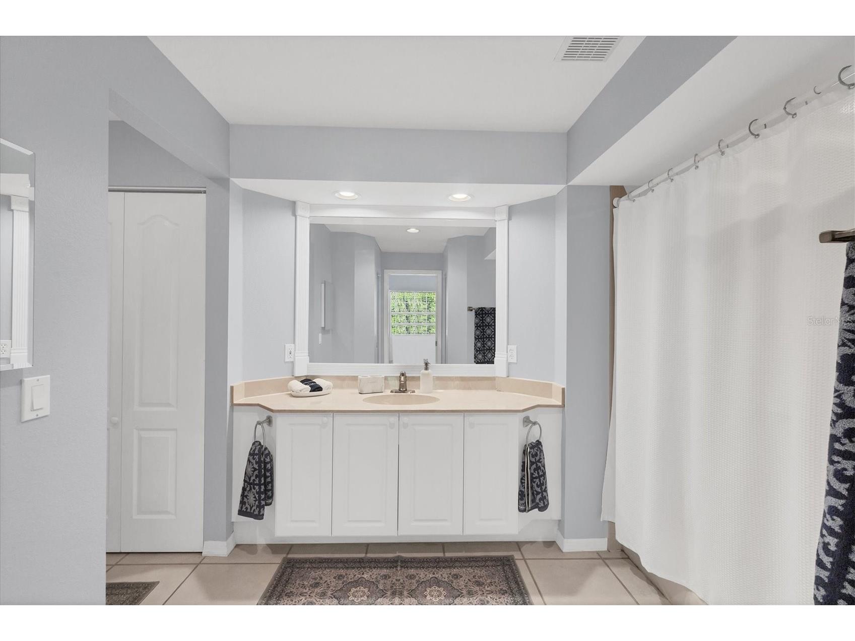 3803 54th Drive W #203 Bradenton FL 34210 A4686840 image17