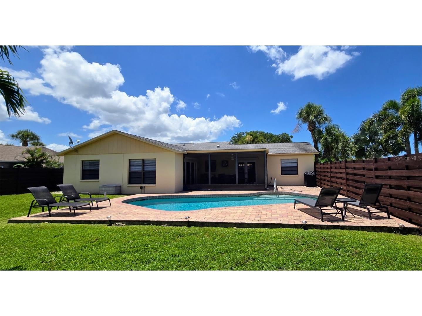 3803 Easton Street Sarasota FL 34238 A4665981 image3