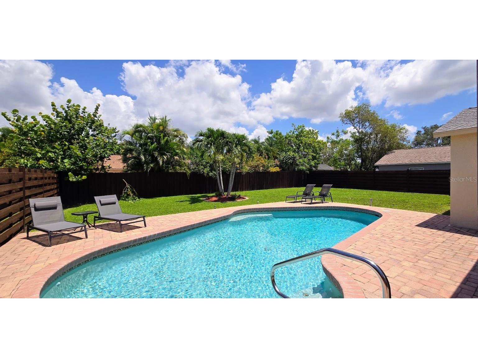 3803 Easton Street Sarasota FL 34238 A4665981 image4