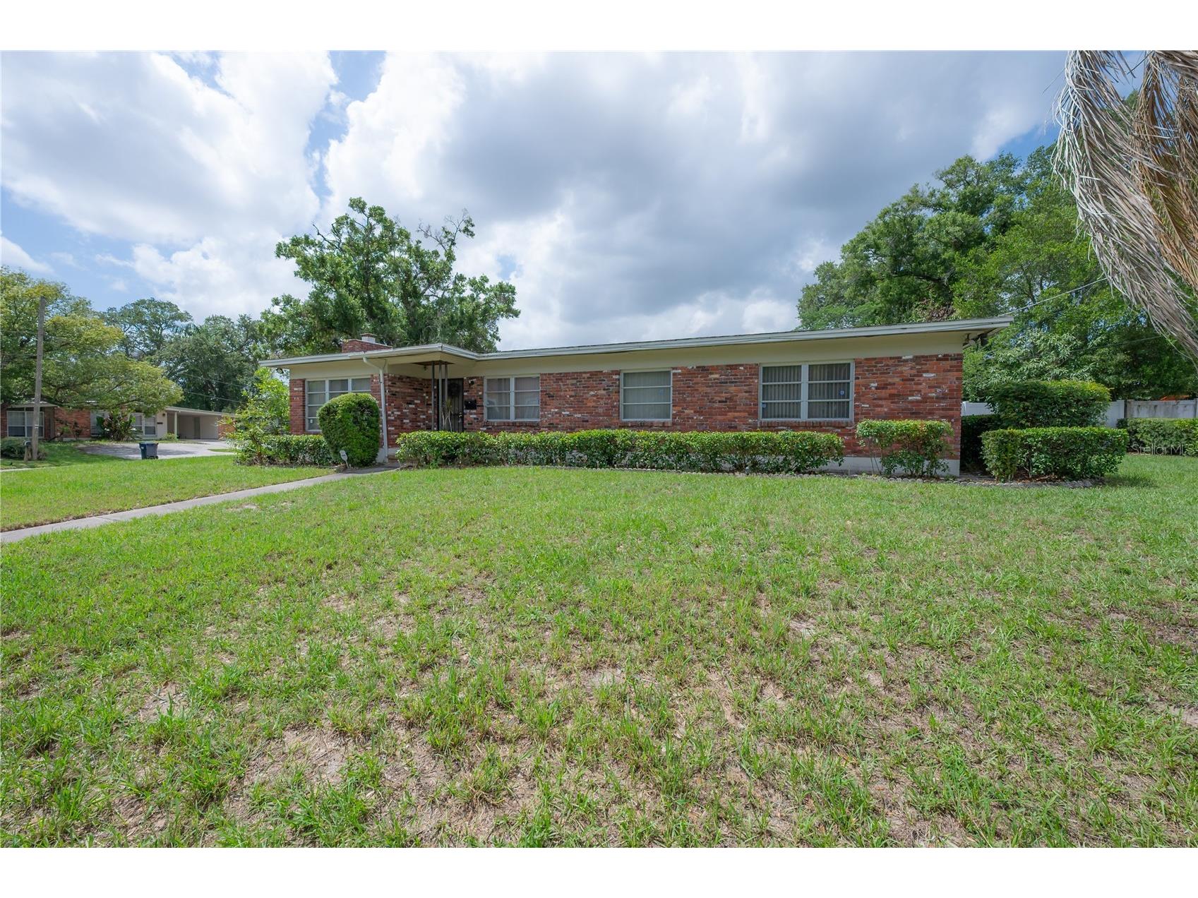 3803 River Grove Drive Tampa FL 33610 TB8512225 image1