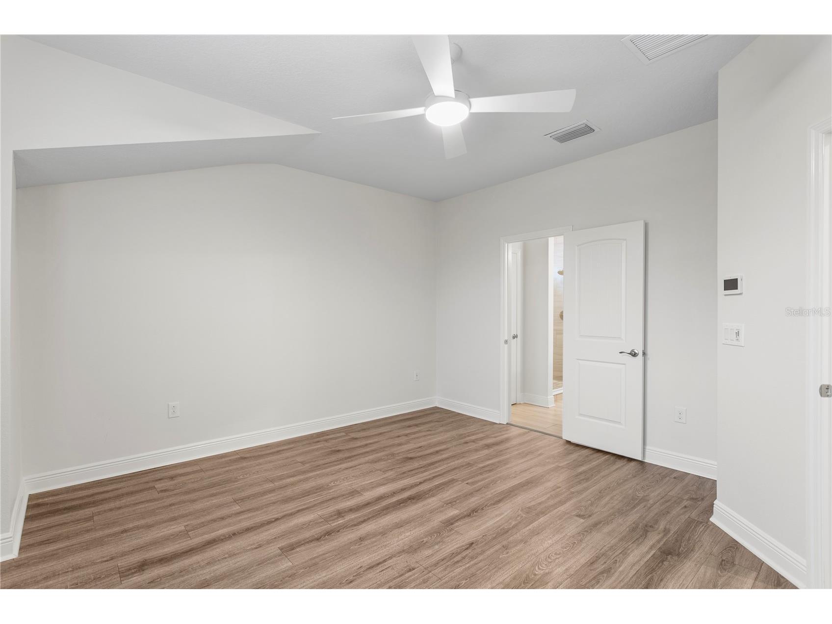 3803 W Cleveland Street Tampa FL 33609 TB8519414 image32