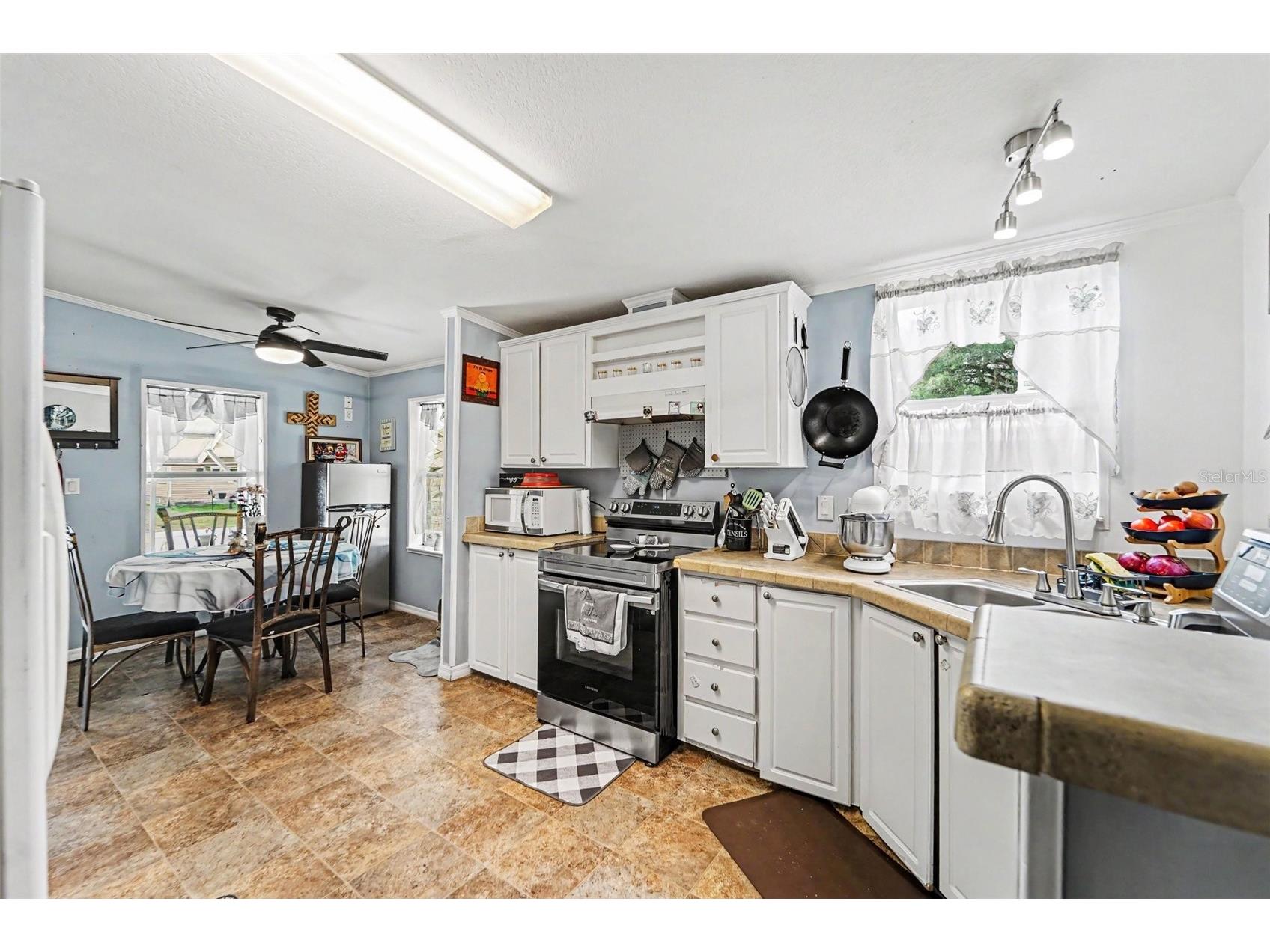 38030 Lawanda Loop Zephyrhills FL 33542 TB8517127 image14
