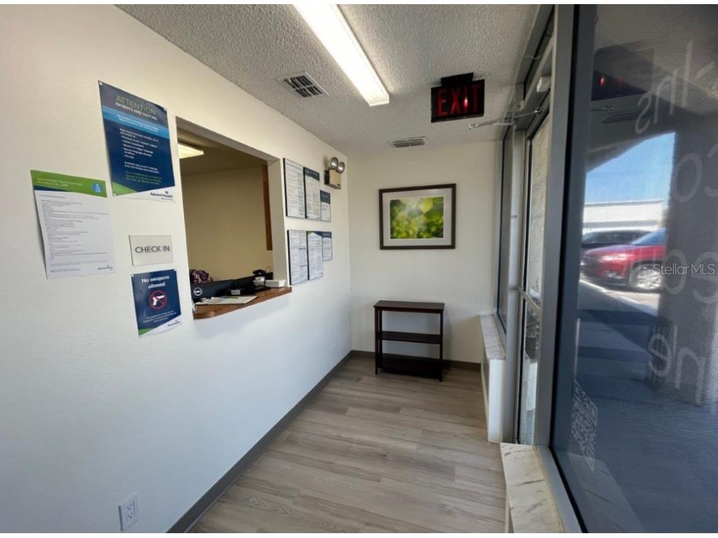 38030 Medical Center Avenue Zephyrhills FL 33540 TB8455843 image2