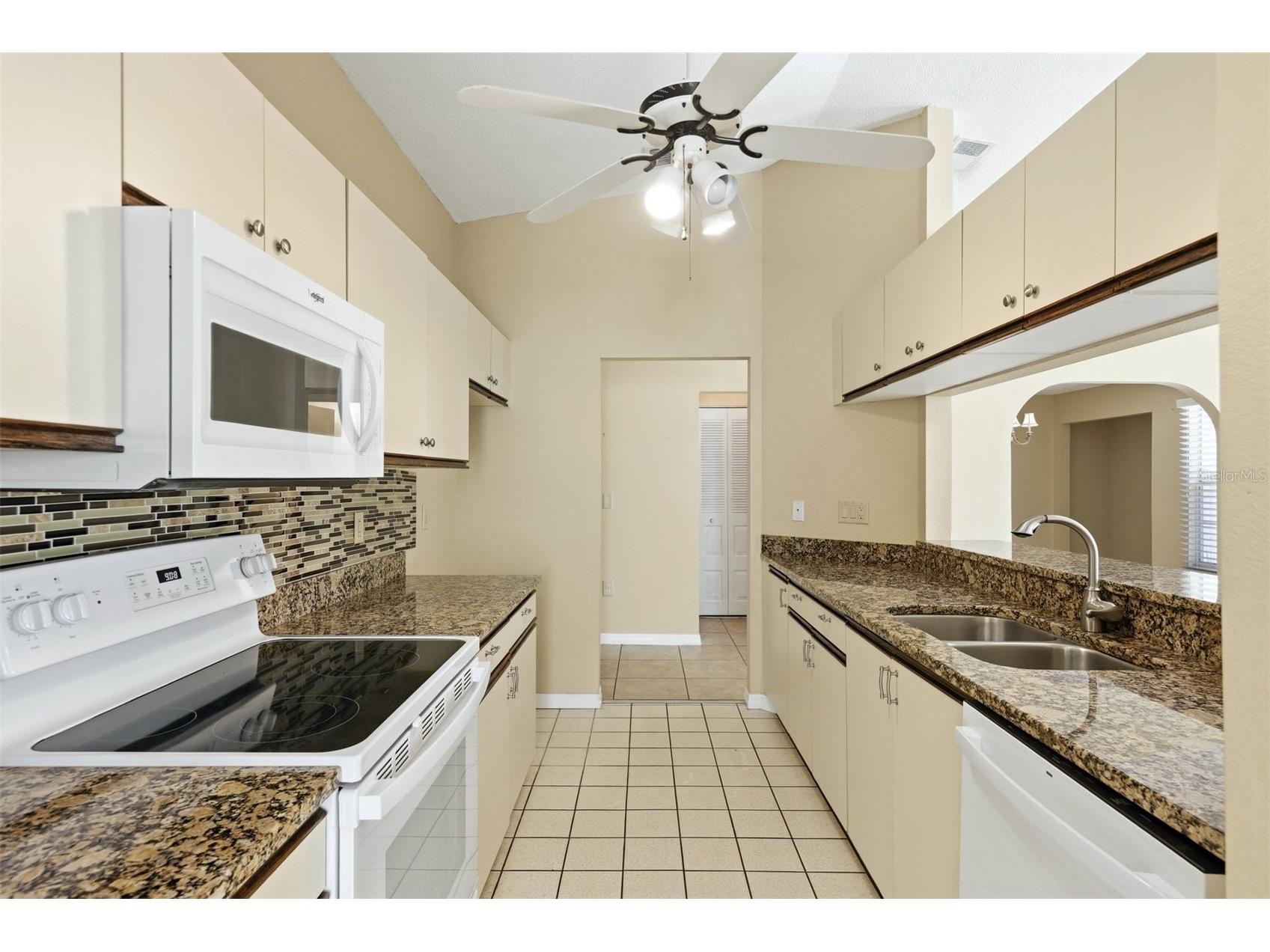 3804 41st Avenue W Bradenton FL 34205 A4686748 image11