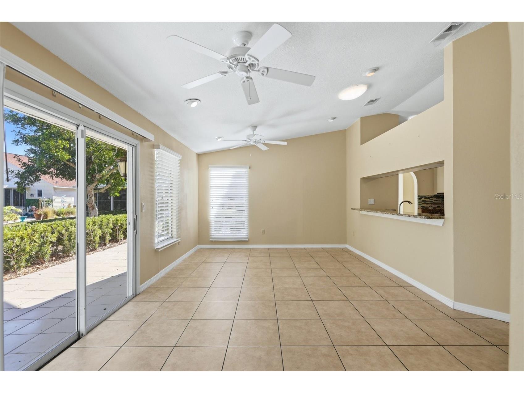 3804 41st Avenue W Bradenton FL 34205 A4686748 image6