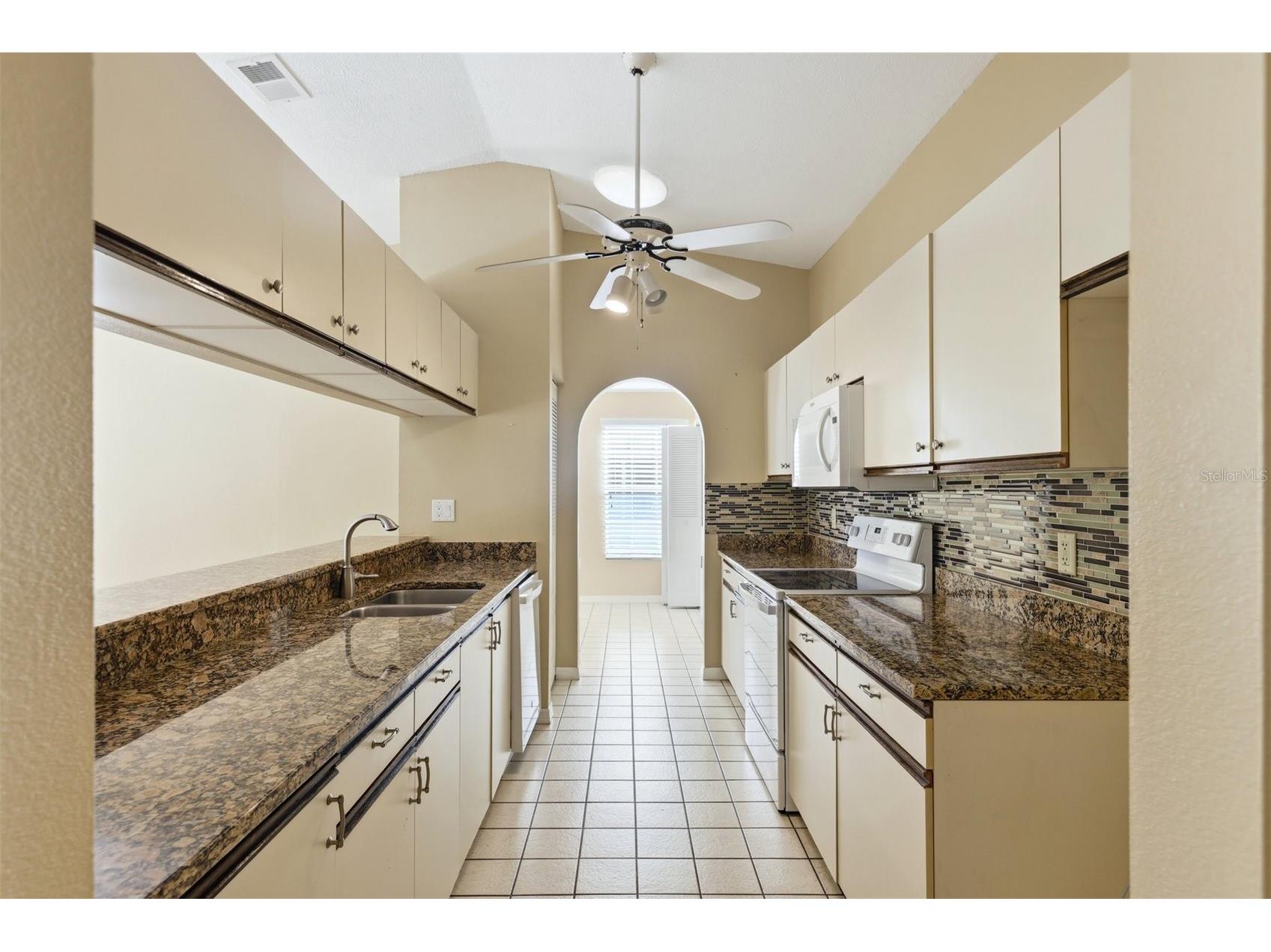 3804 41st Avenue W Bradenton FL 34205 A4686748 image9