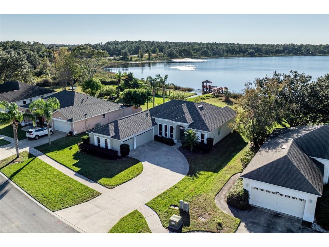 3804 Bayshore Circle Tavares FL 32778 - LAKE IDAMERE G5105851 image1