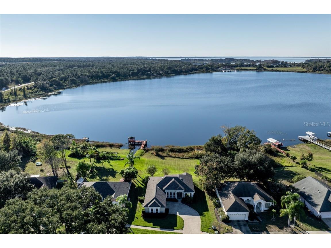 3804 Bayshore Circle Tavares FL 32778 - LAKE IDAMERE G5105851 image2