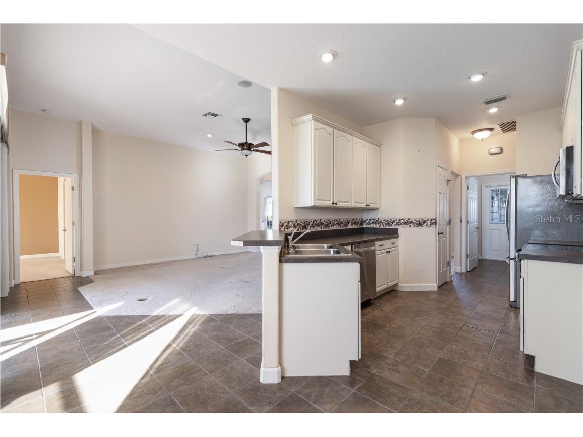 3804 Bayshore Circle Tavares FL 32778 - LAKE IDAMERE G5105851 image25