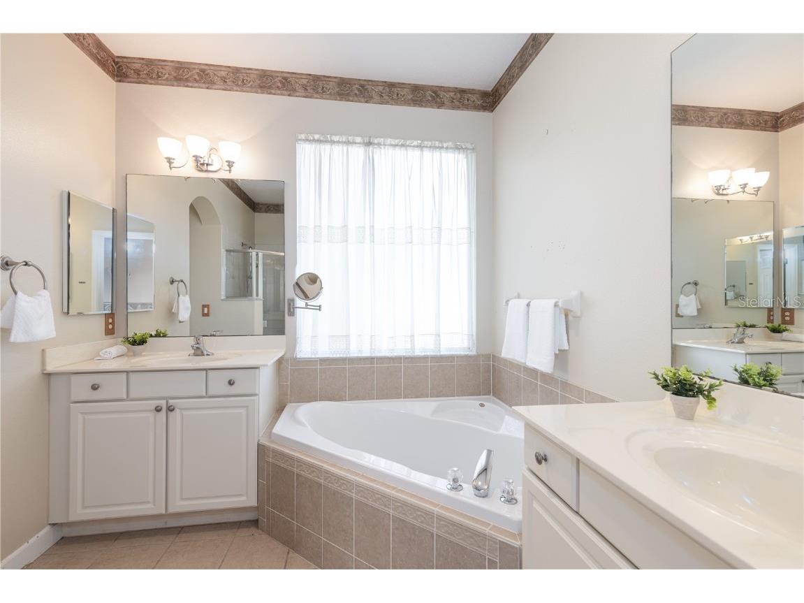 3804 Bayshore Circle Tavares FL 32778 - LAKE IDAMERE G5105851 image37