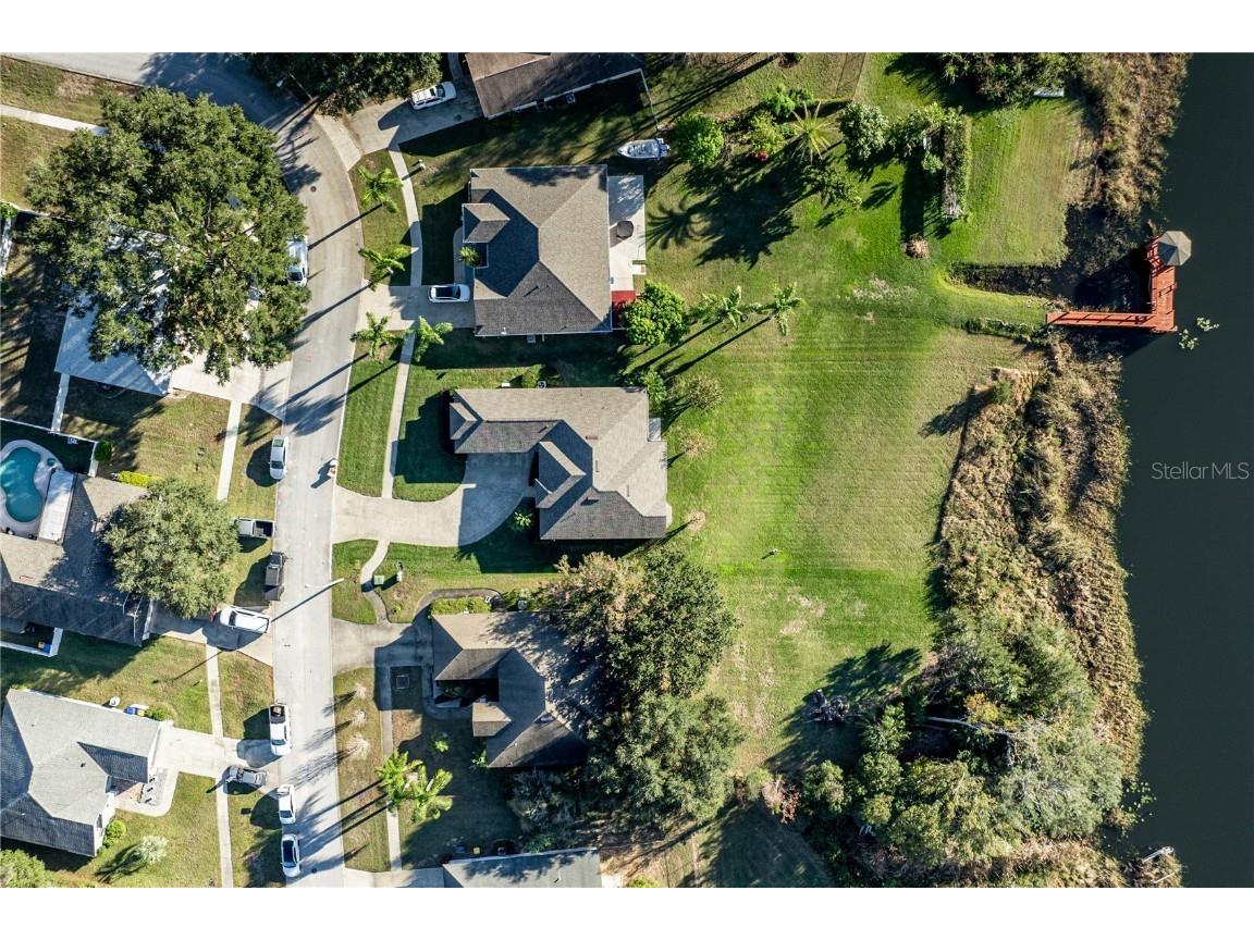 3804 Bayshore Circle Tavares FL 32778 - LAKE IDAMERE G5105851 image4