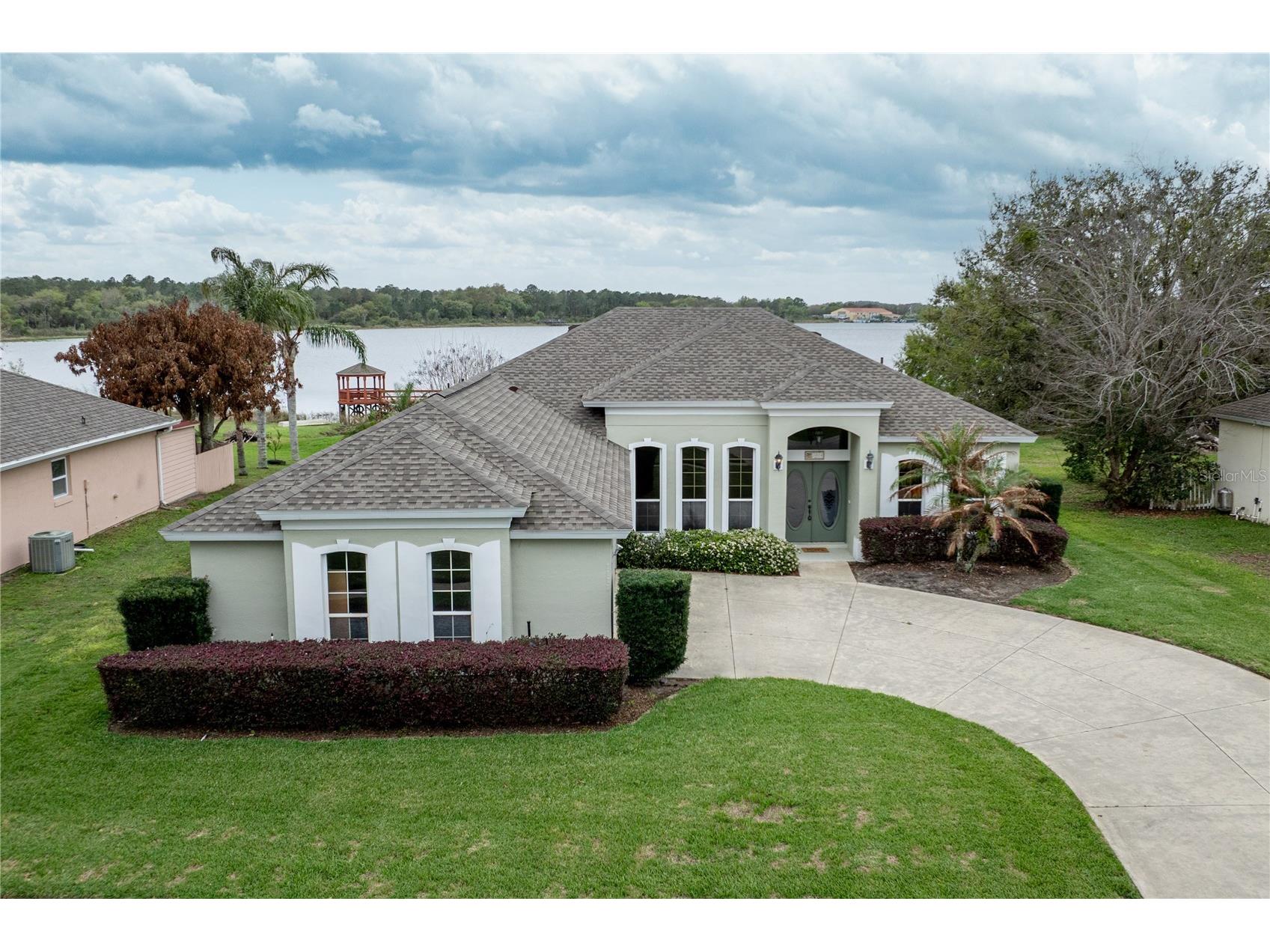 3804 Bayshore Circle Tavares FL 32778 - LAKE IDAMERE G5109614 image1