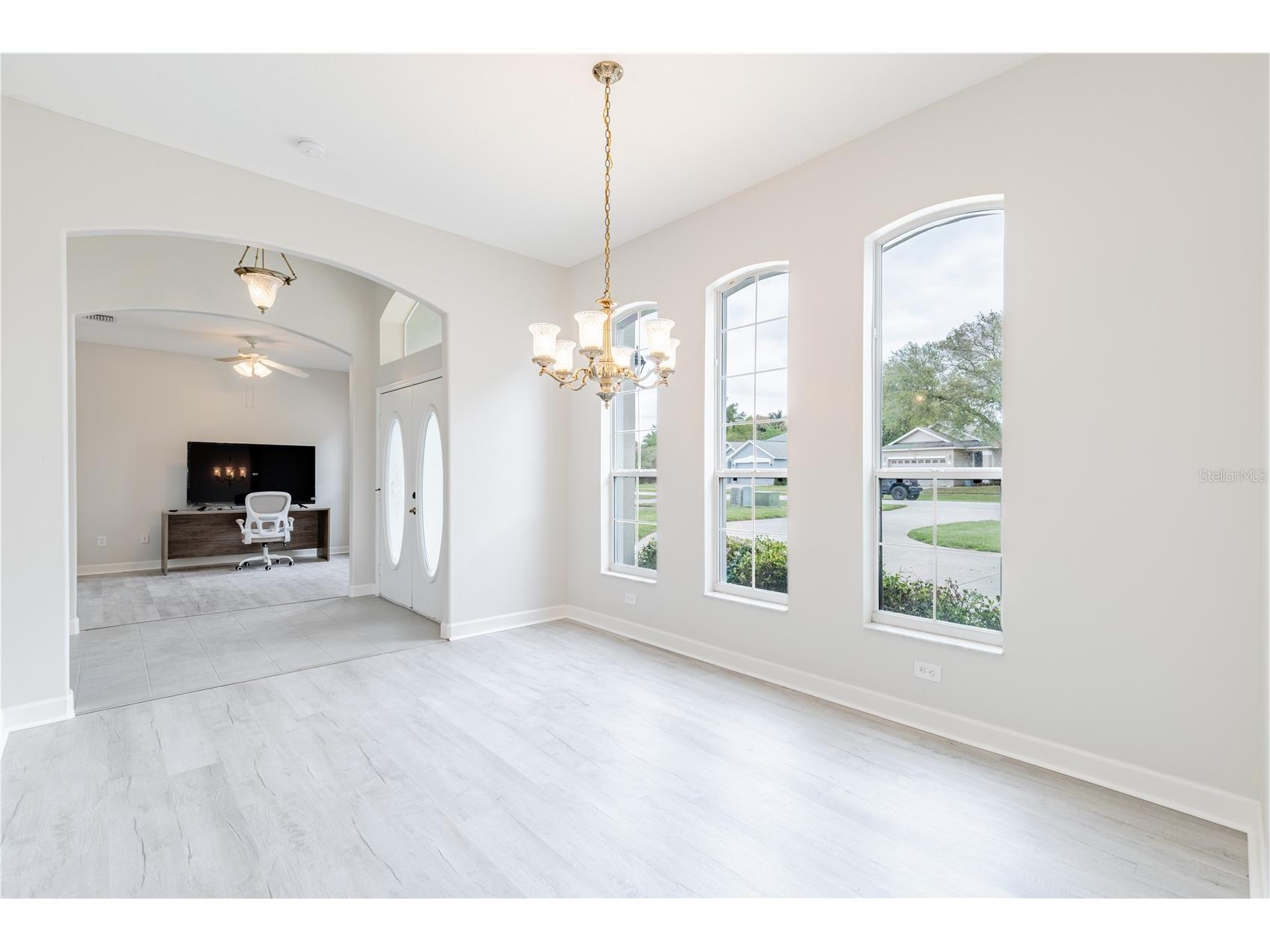3804 Bayshore Circle Tavares FL 32778 - LAKE IDAMERE G5109614 image14