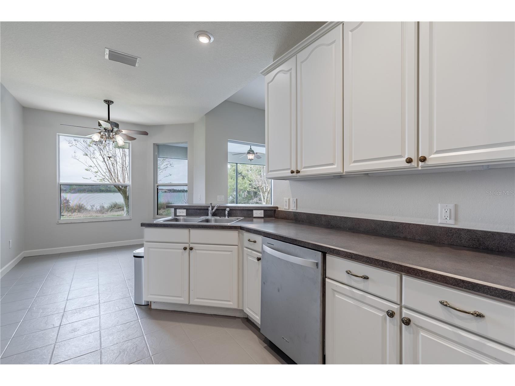 3804 Bayshore Circle Tavares FL 32778 - LAKE IDAMERE G5109614 image22