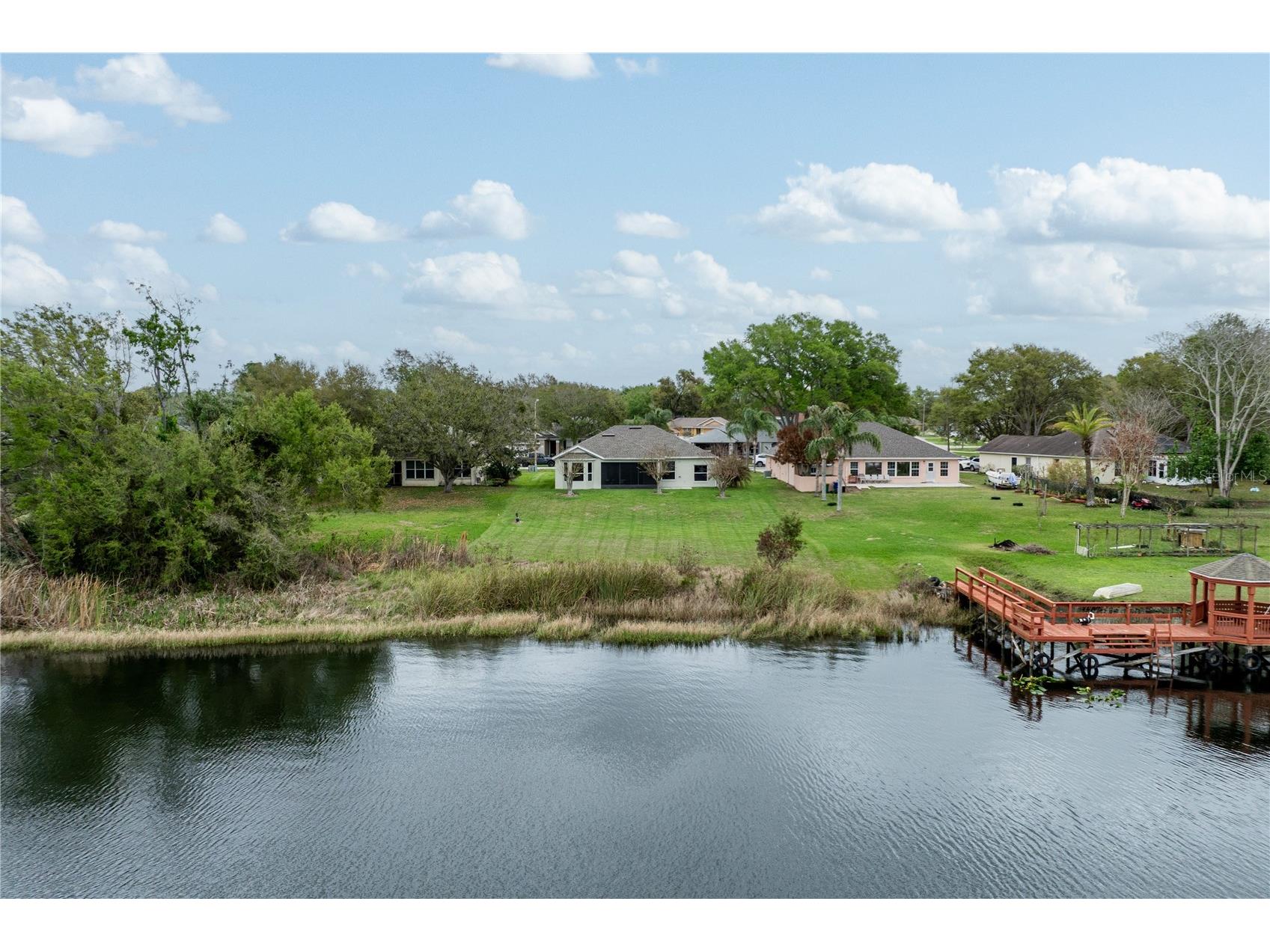 3804 Bayshore Circle Tavares FL 32778 - LAKE IDAMERE G5109614 image3