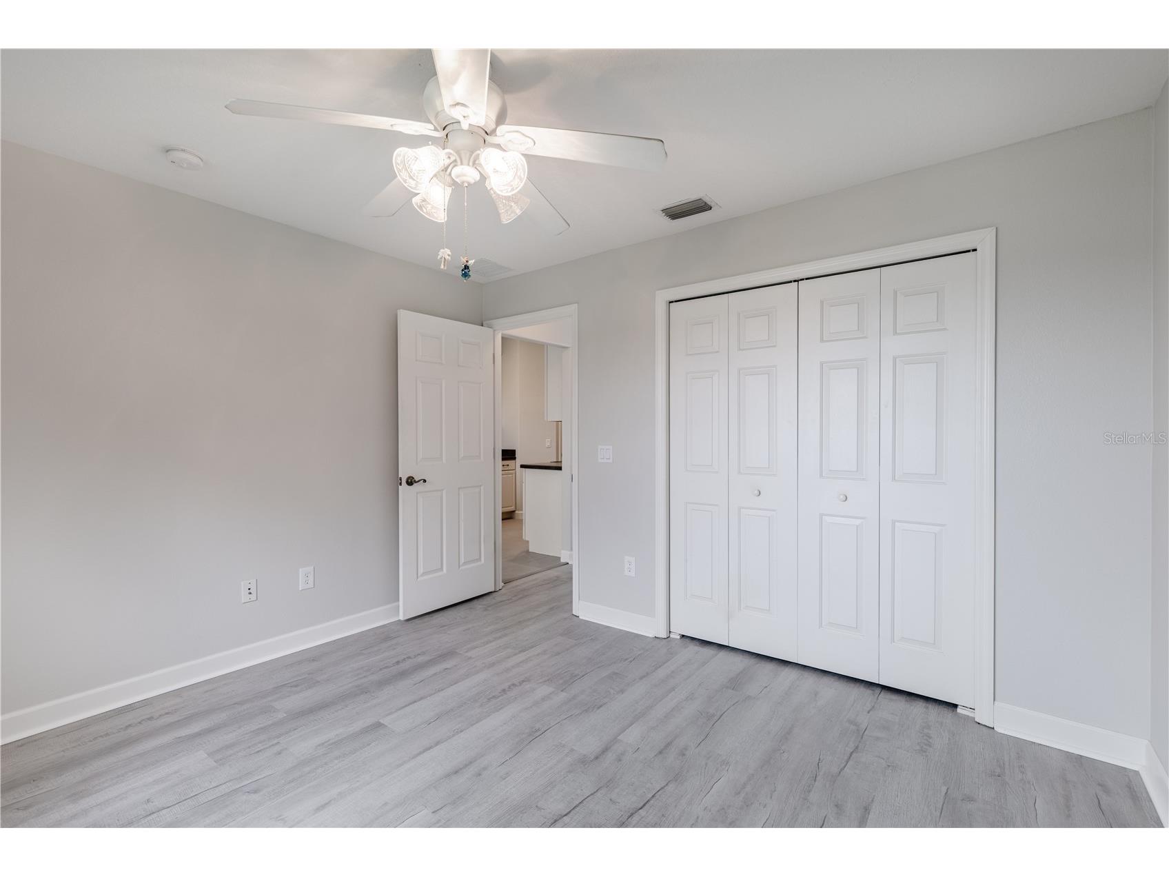 3804 Bayshore Circle Tavares FL 32778 - LAKE IDAMERE G5109614 image36