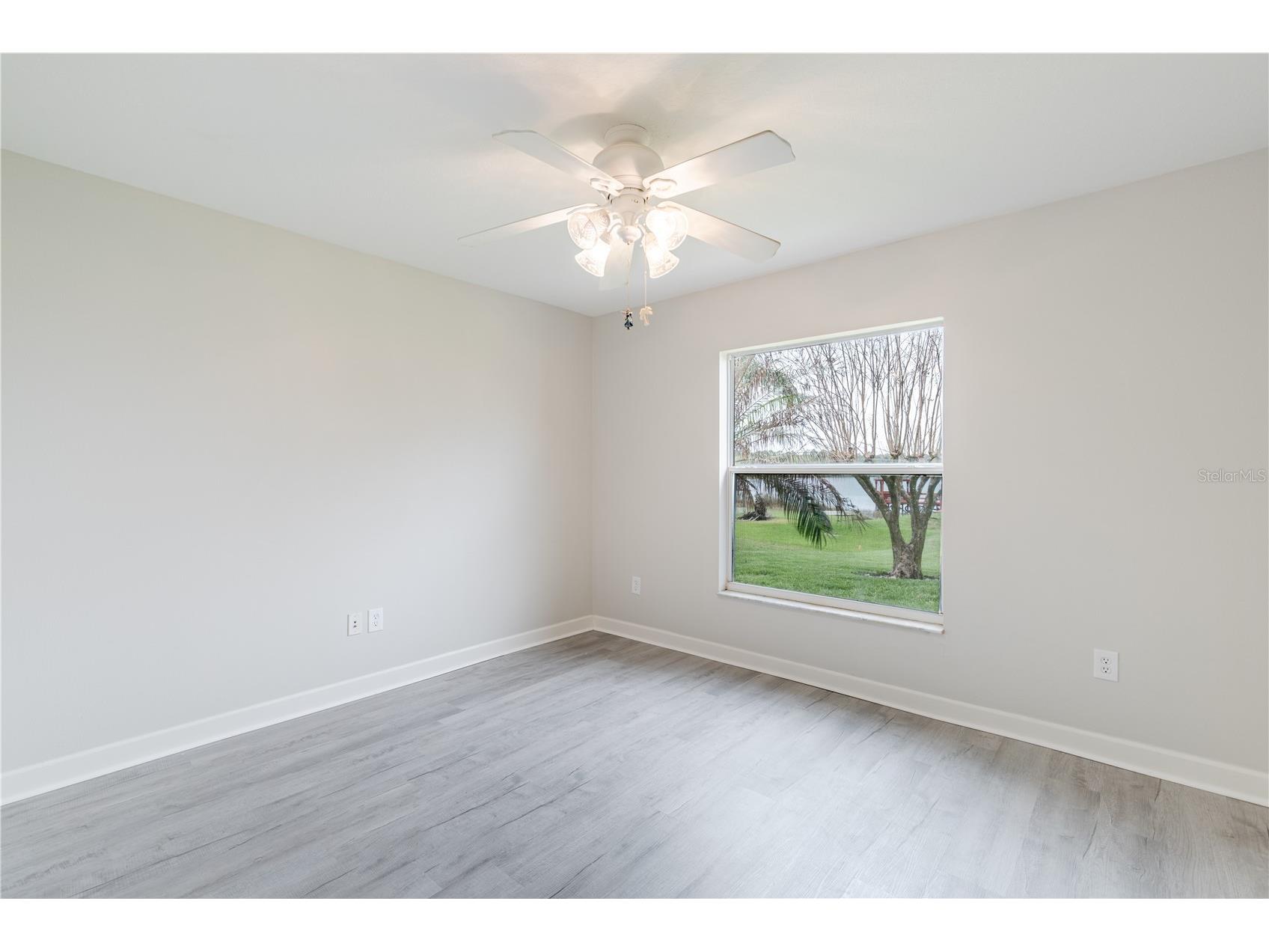 3804 Bayshore Circle Tavares FL 32778 - LAKE IDAMERE G5109614 image37