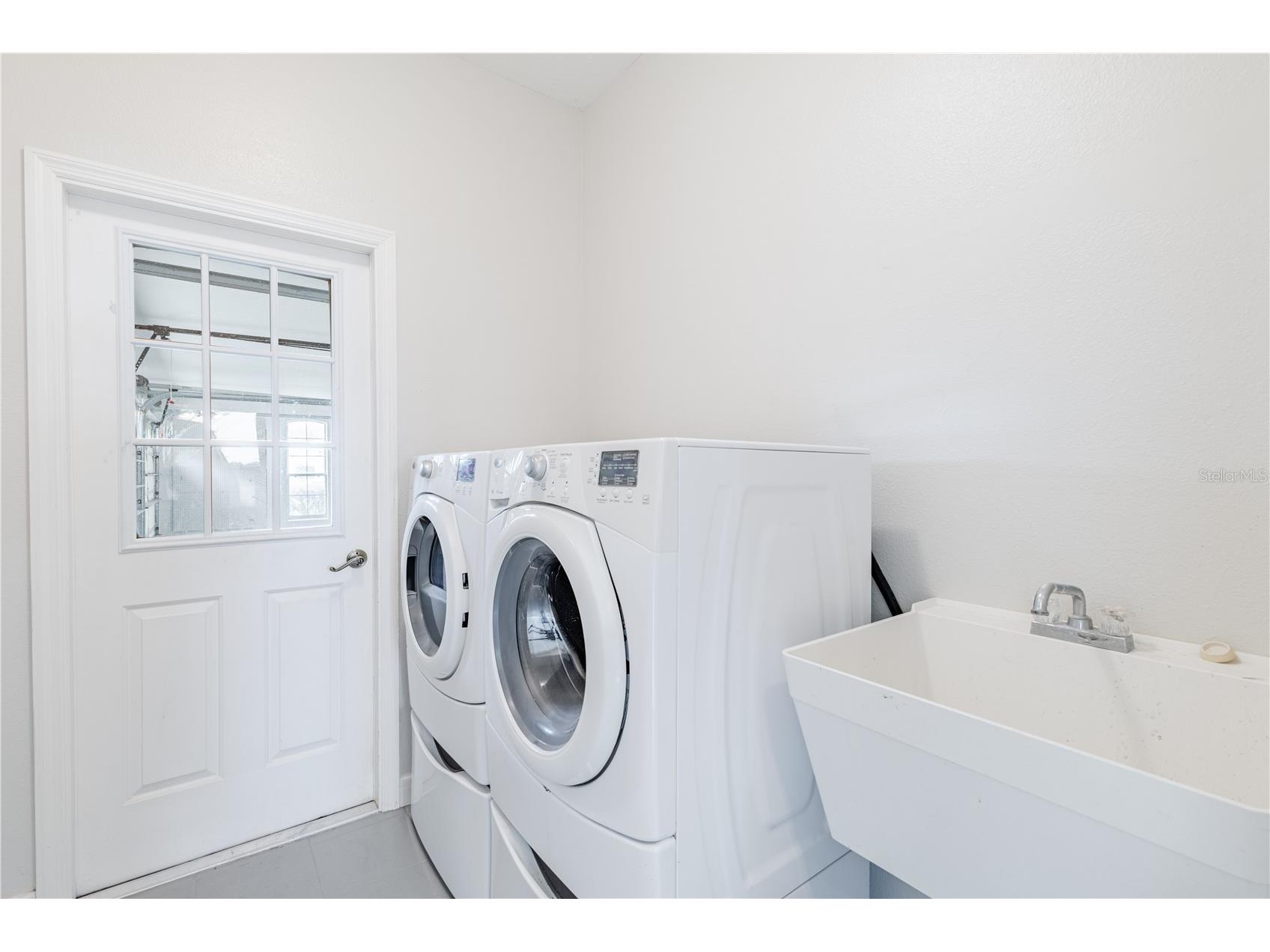 3804 Bayshore Circle Tavares FL 32778 - LAKE IDAMERE G5109614 image38