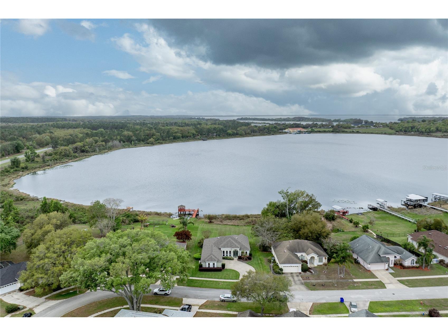 3804 Bayshore Circle Tavares FL 32778 - LAKE IDAMERE G5109614 image4
