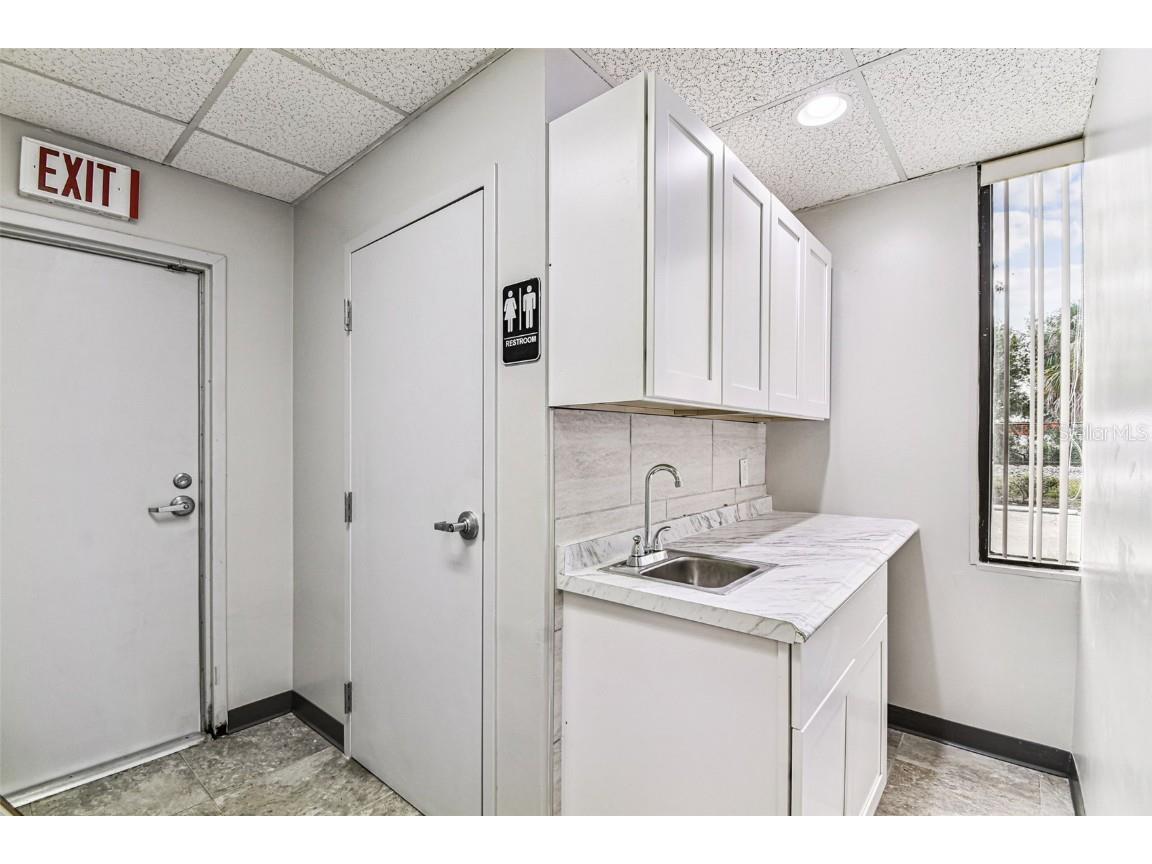 3804 Gunn Highway Tampa FL 33618 TB8455621 image12