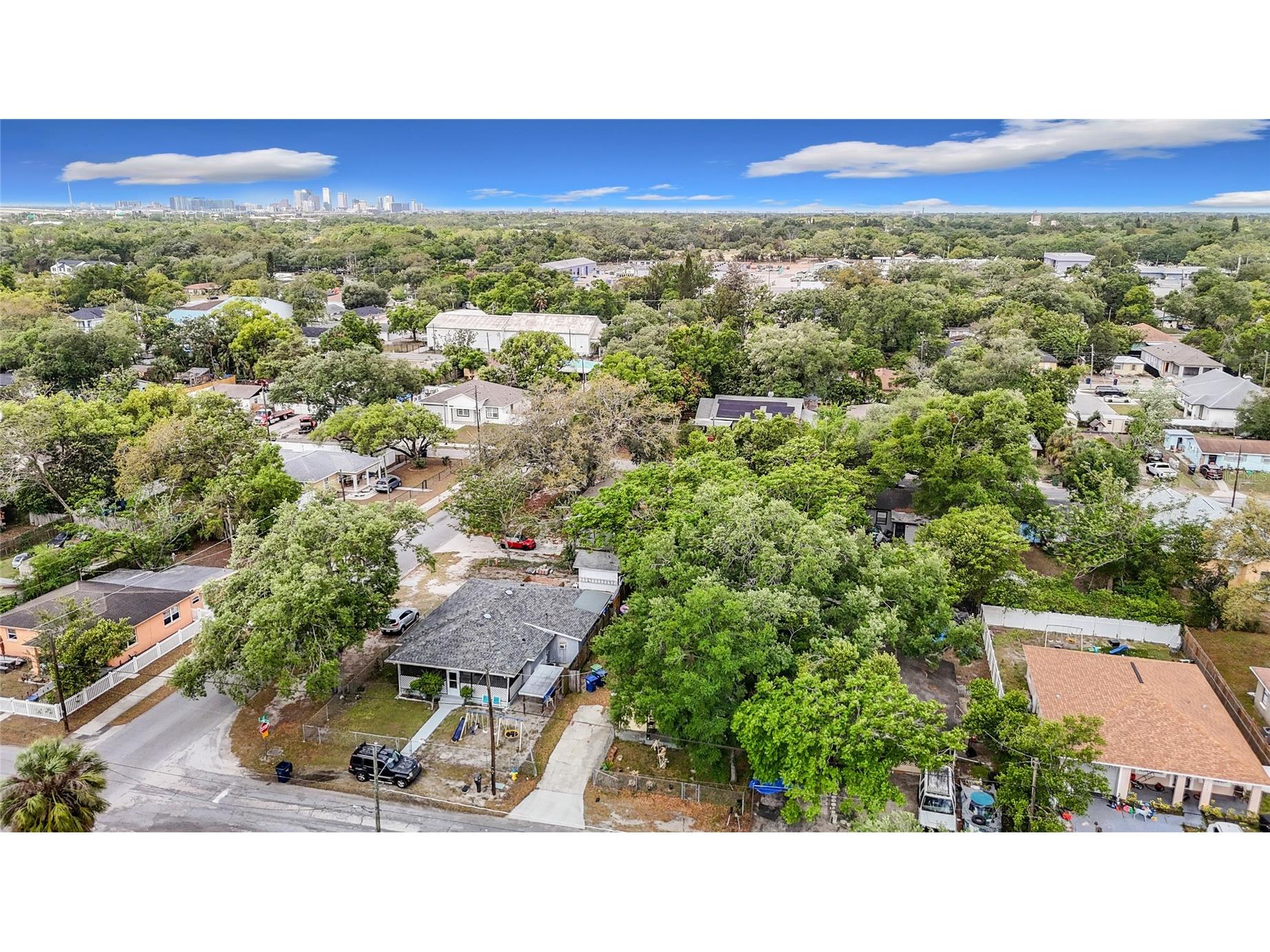 3804 N 52nd Street Tampa FL 33619 A4689695 image2