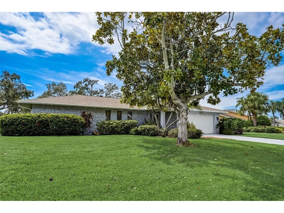 3804 Prairie Dunes Drive Sarasota FL 34238 A4580065 image1