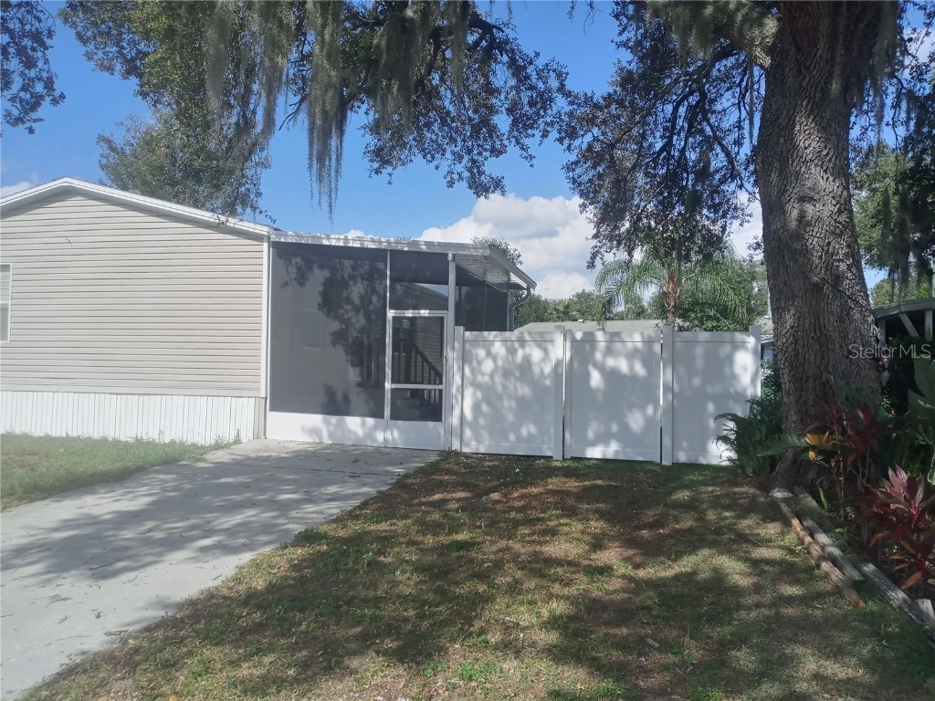 38045 Leondias Drive Zephyrhills FL 33542 T3468143 image1