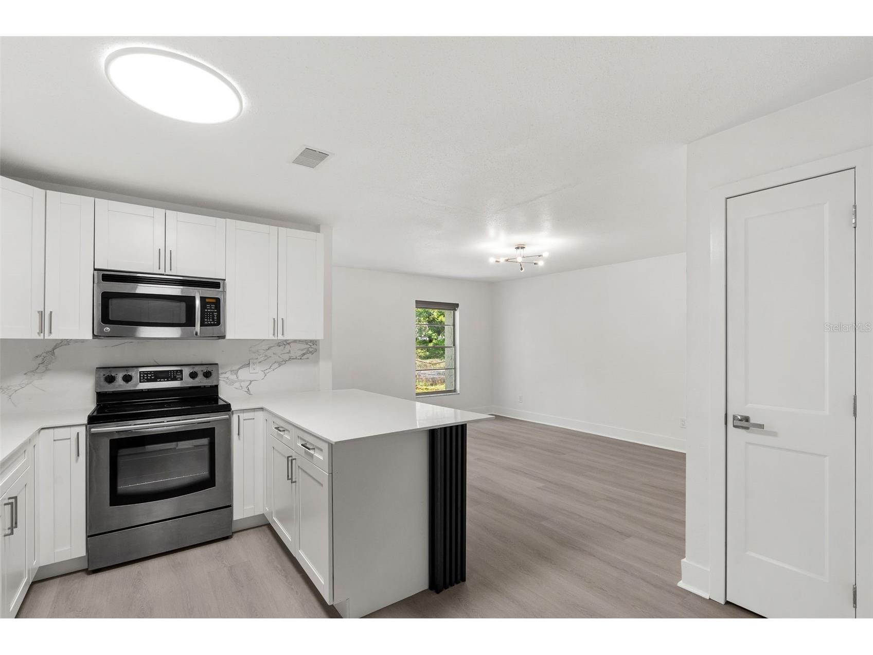 3805 E Crenshaw Street Tampa FL 33604 TB8473715 image17