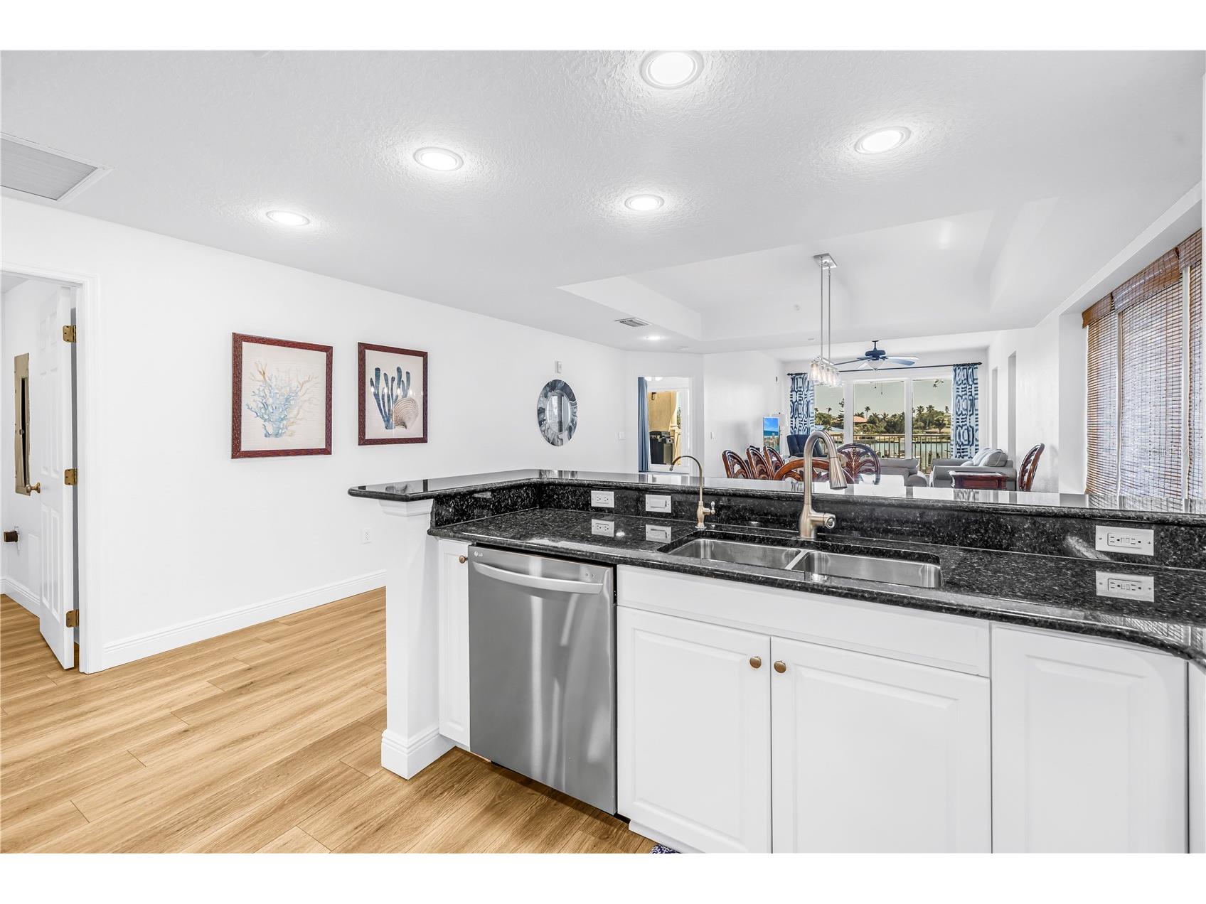 3805 Gulf Boulevard #205 Saint Pete Beach FL 33706 TB8489516 image11