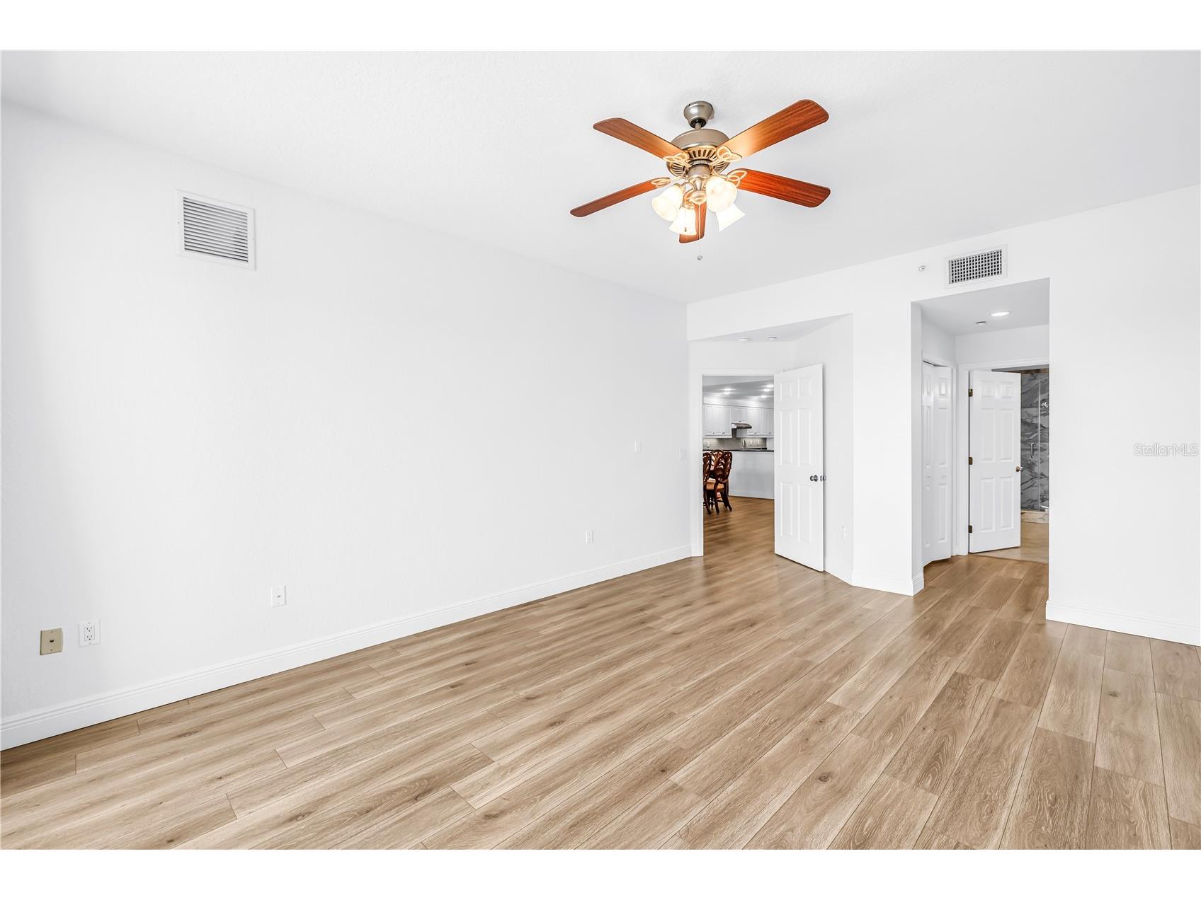 3805 Gulf Boulevard #205 Saint Pete Beach FL 33706 TB8489516 image24
