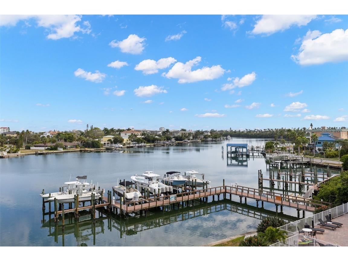 3805 Gulf Boulevard #401 Saint Pete Beach FL 33706 TB8403264 image1