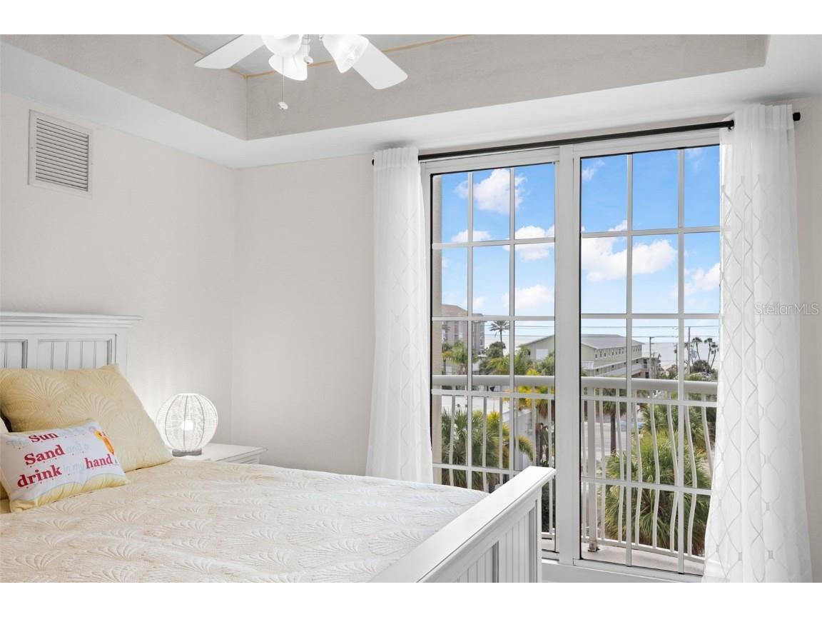 3805 Gulf Boulevard #401 Saint Pete Beach FL 33706 TB8403264 image20