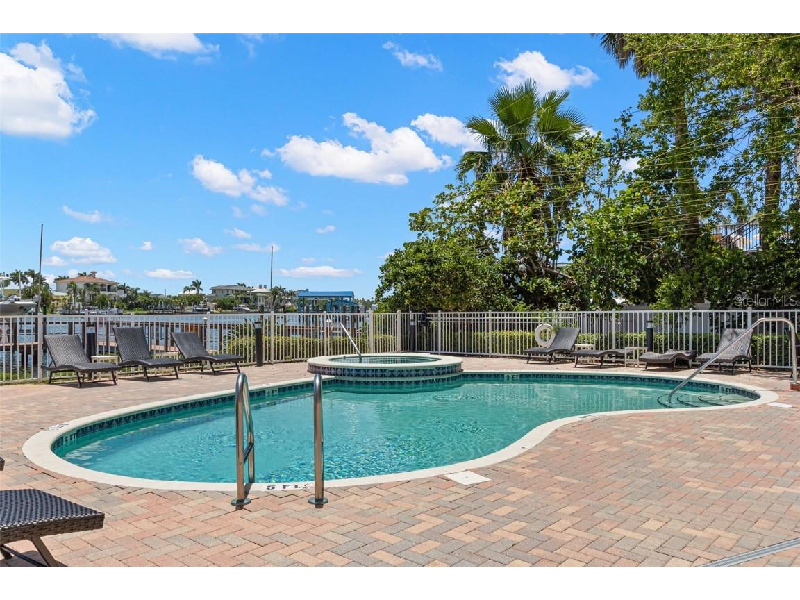 3805 Gulf Boulevard #401 Saint Pete Beach FL 33706 TB8403264 image24