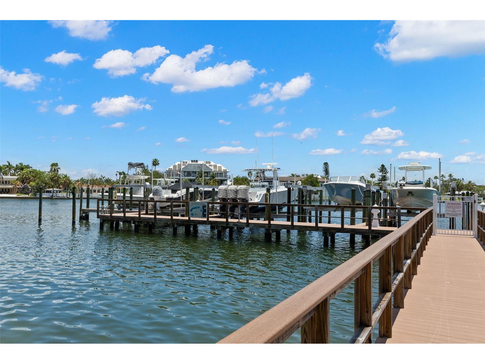 3805 Gulf Boulevard #401 Saint Pete Beach FL 33706 TB8403264 image30