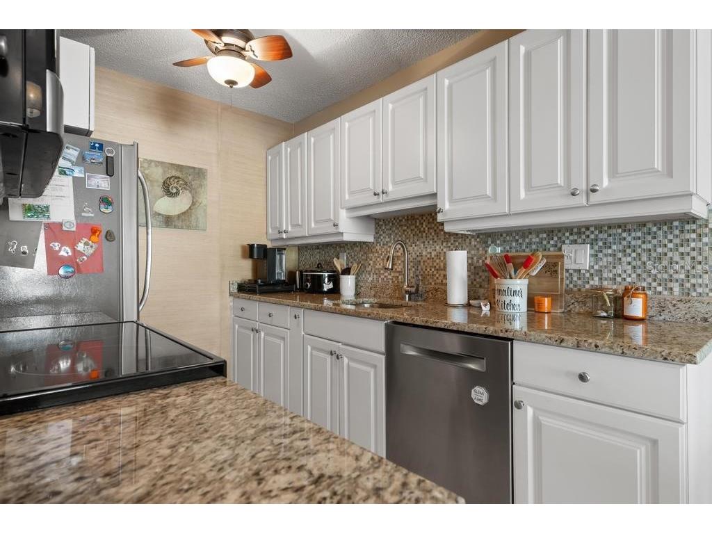3806 Gulf Of Mexico Drive #C209 Longboat Key FL 34228 A4693850 image10